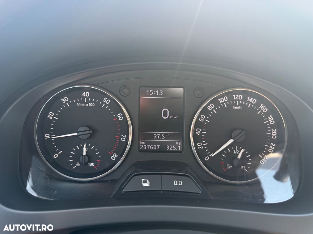 Skoda RAPID 1.2 TSI Elegance - 14