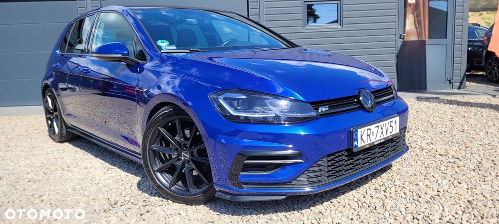 Volkswagen Golf - 2