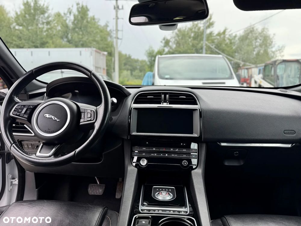 Jaguar F-Pace 2.0 i4D AWD Portfolio - 21