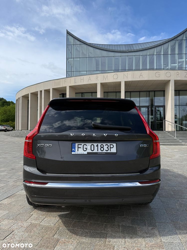 Volvo XC 90 - 8