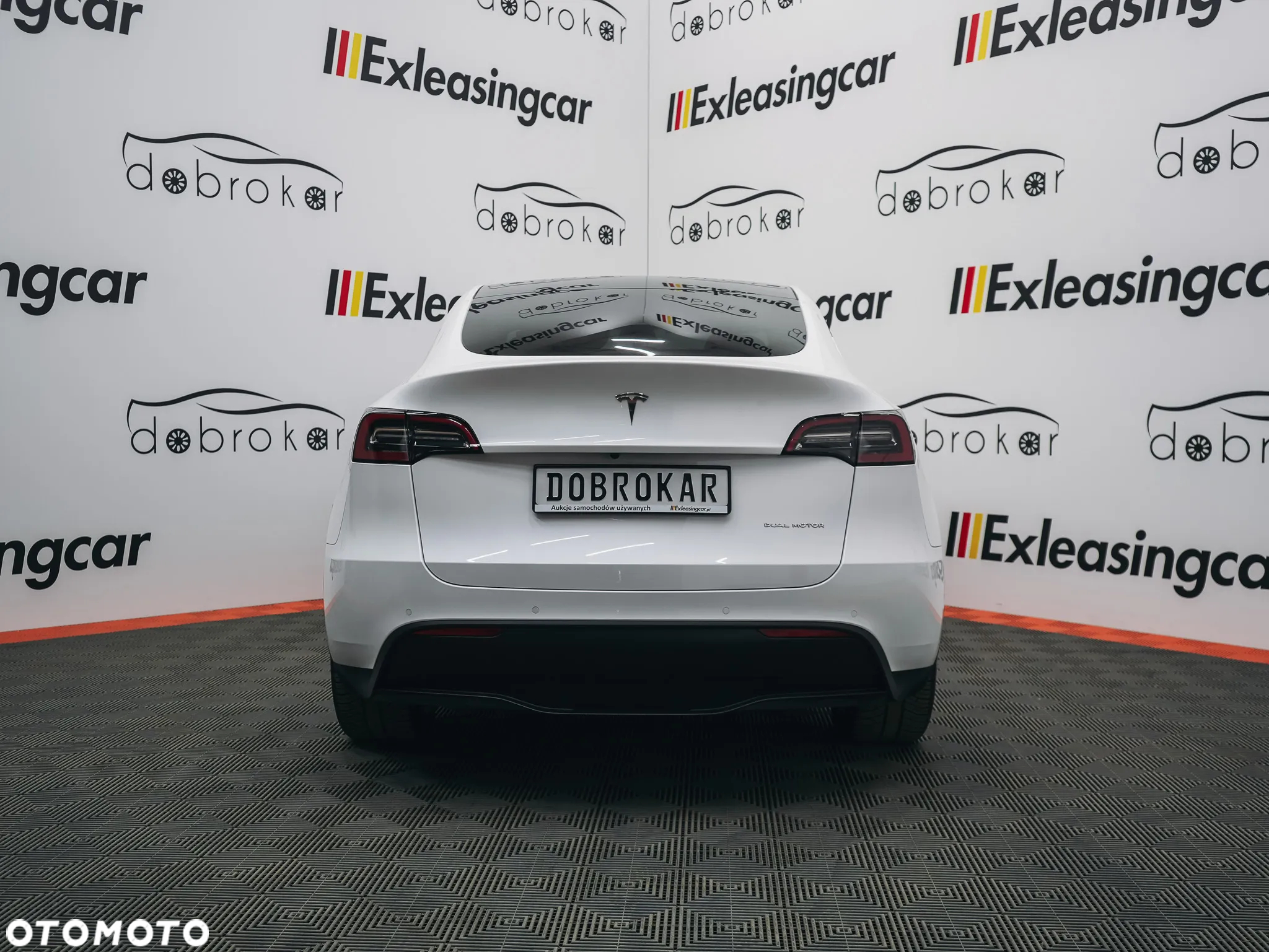 Tesla Y Model Long Range Dual Motor AWD - 10