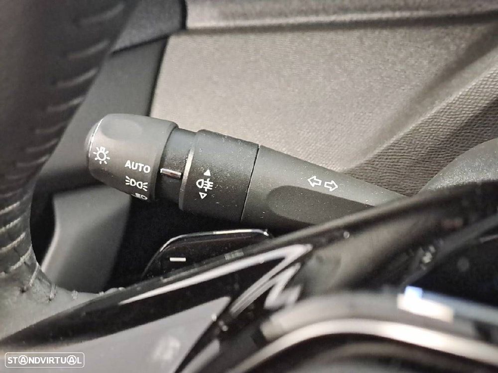 Peugeot 408 1.2 Hybrid Allure e-DCS6 - 14