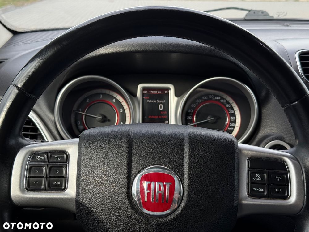 Fiat Freemont 2.0 Multijet 16V DPF Automatik Allrad Black Code - 21