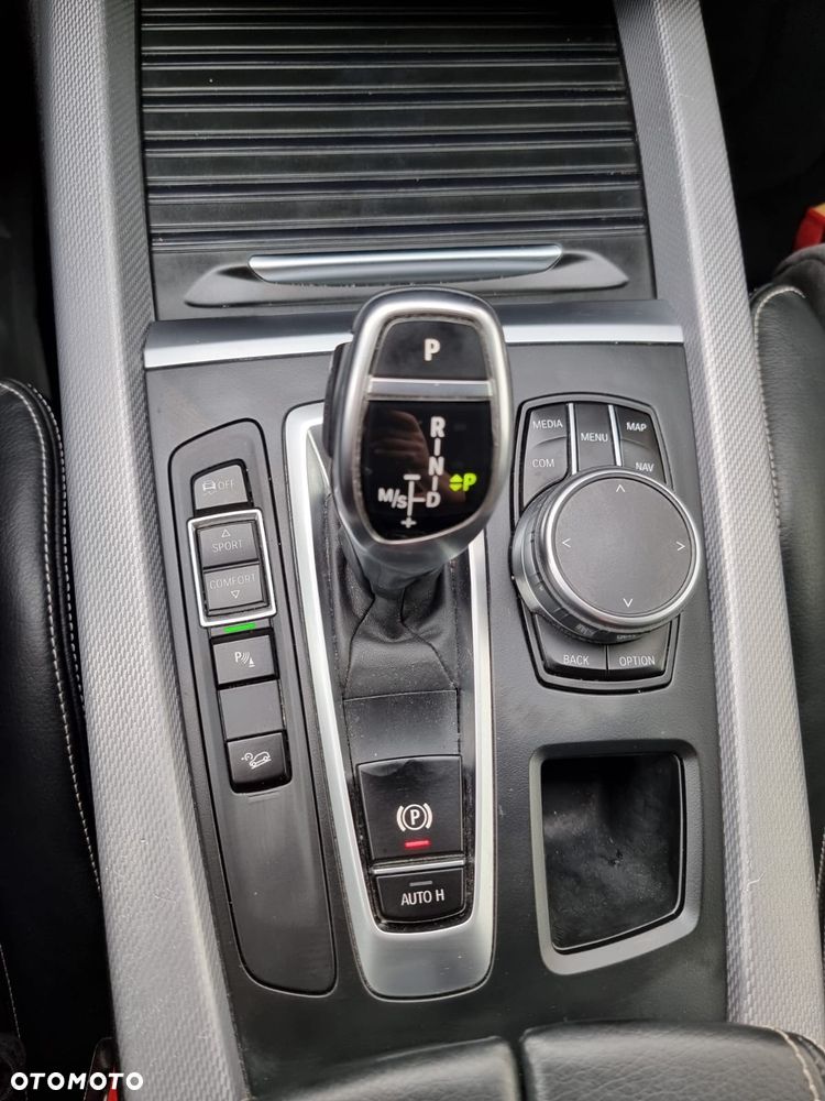 BMW X5 xDrive25d - 27