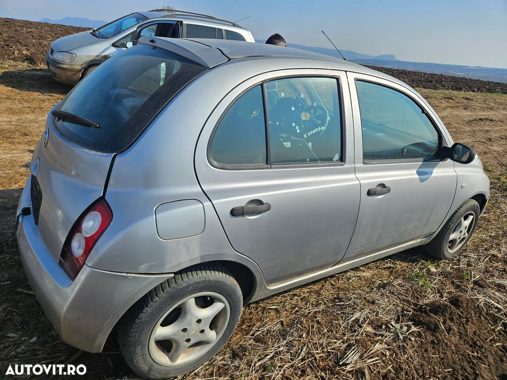 Dezmembrez nissan micra - 4