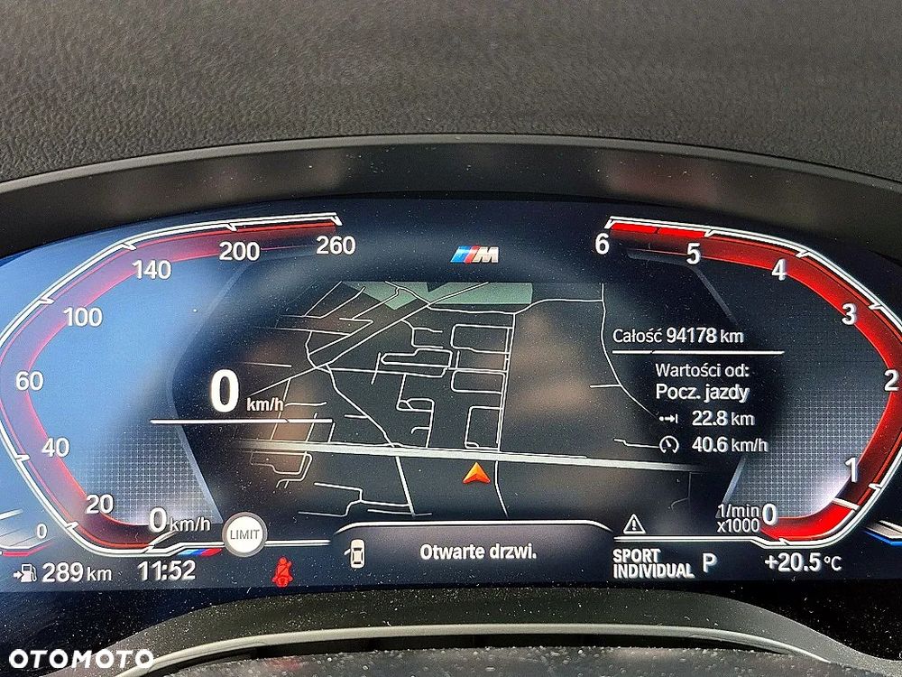 BMW Seria 5 520d xDrive - 12