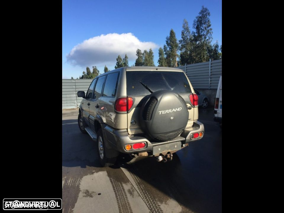 Nissan Terrano II 3.0 DI longo de 2003 para peças - 2
