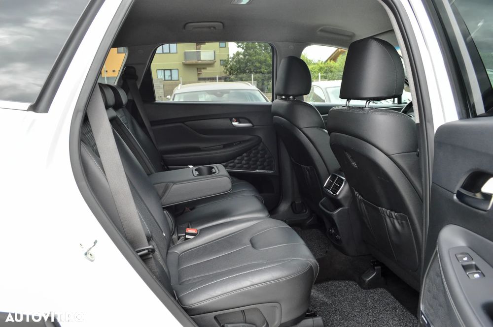 Hyundai Santa Fe 2.2 CRDi 2WD Premium - 31