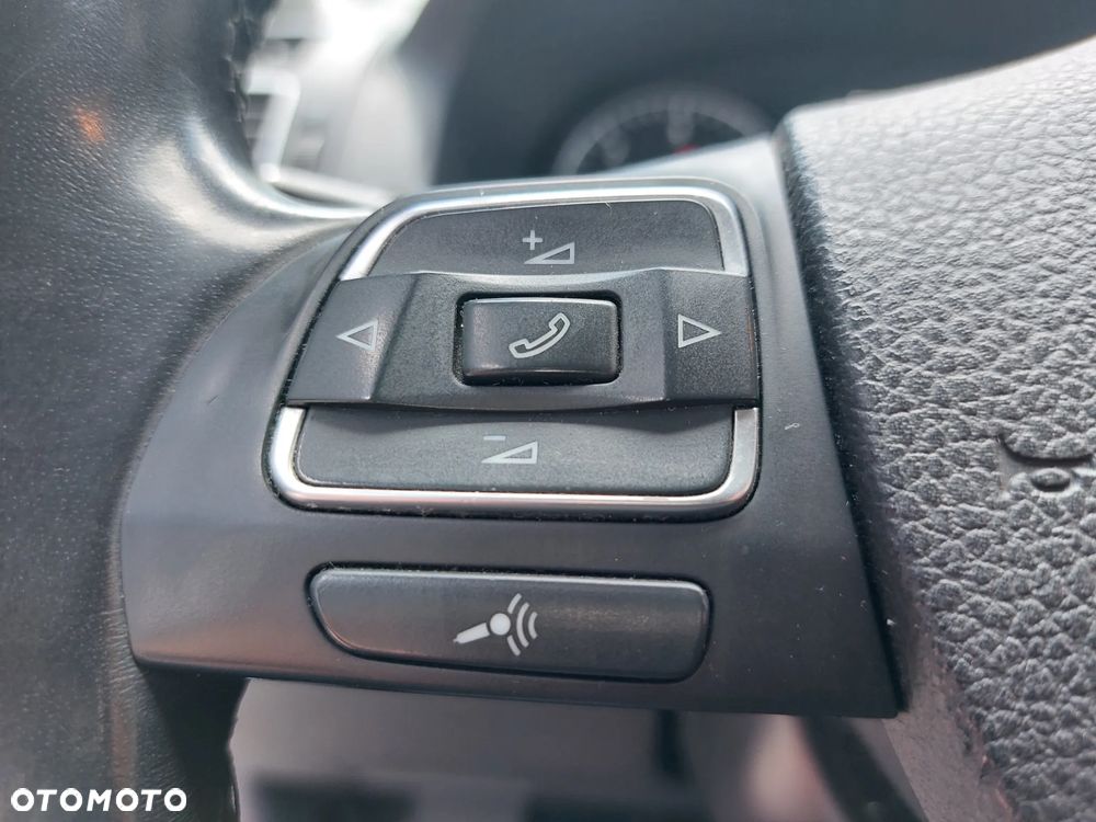 Volkswagen Touran 2.0 TDI DPF Comfortline DSG - 17