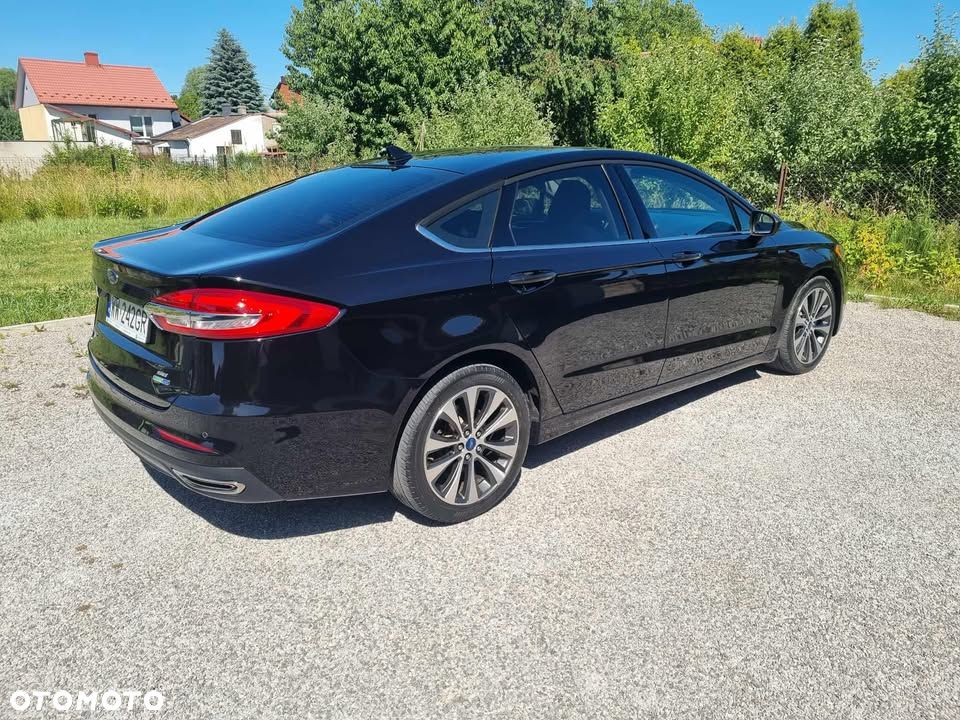 Ford Fusion - 6