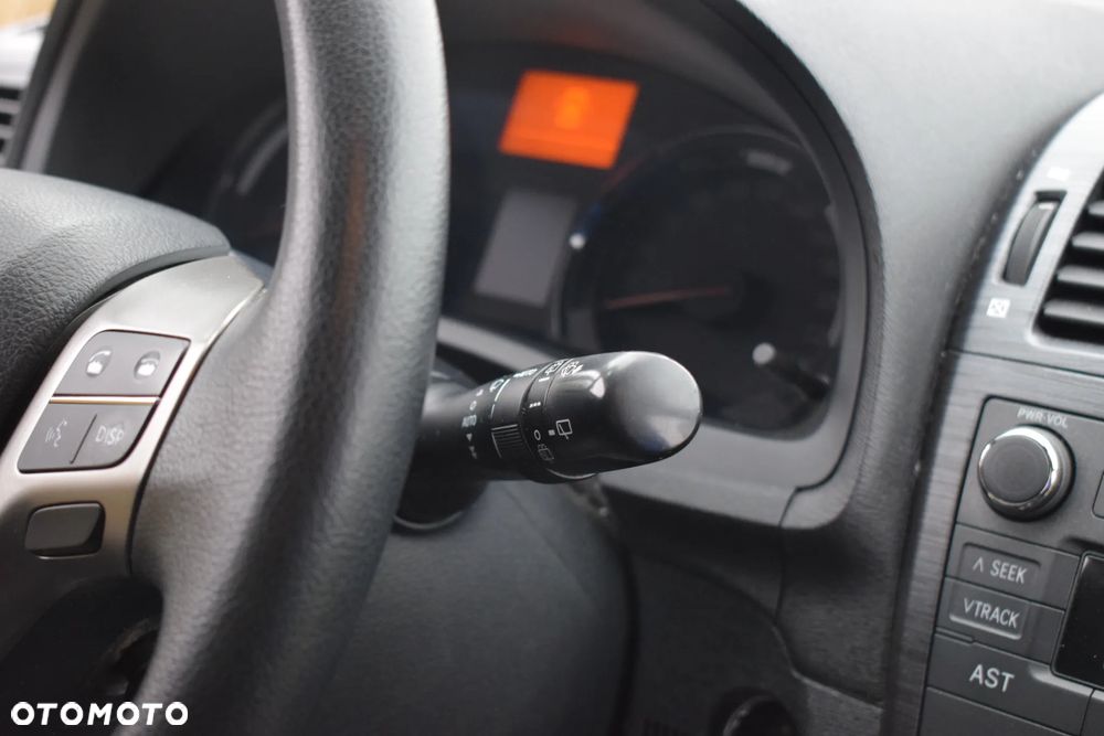 Toyota Avensis 2.2 D-CAT Executive - 20