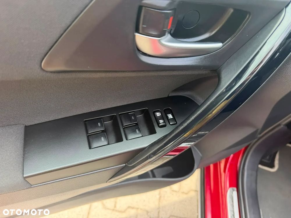 Toyota Auris - 13