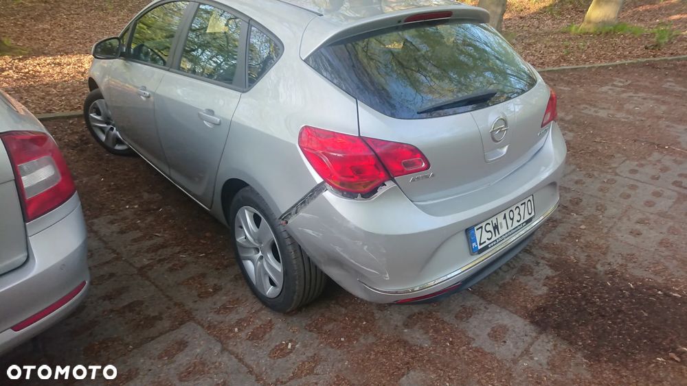 Opel Astra - 6