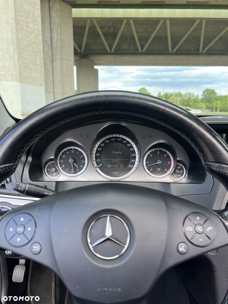 Mercedes-Benz Klasa E - 11