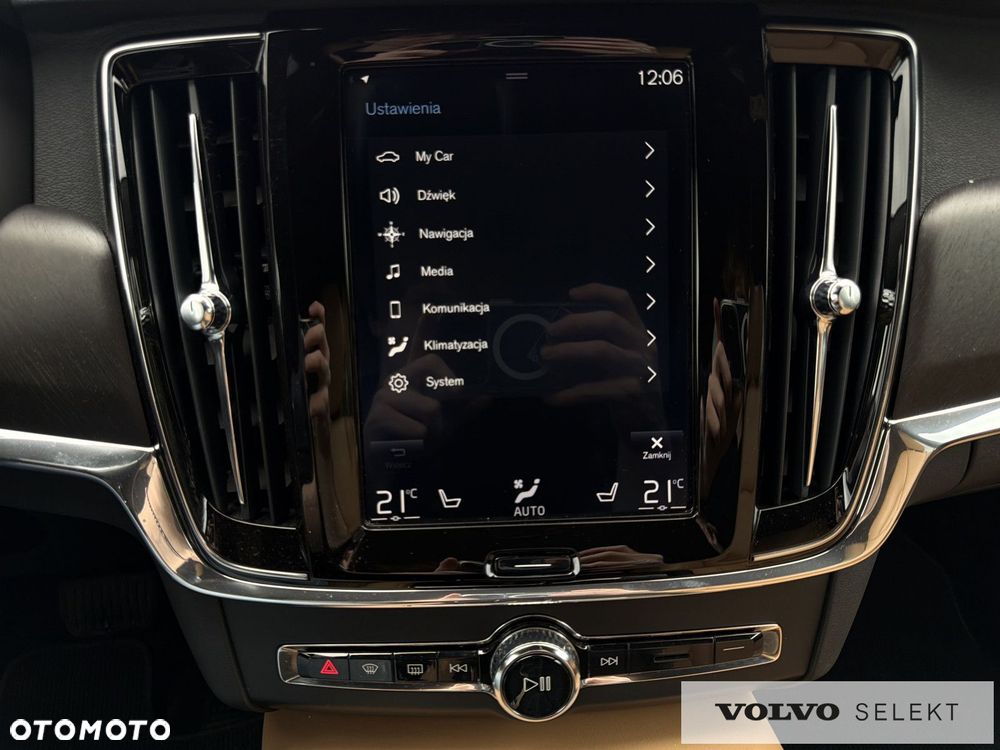 Volvo V90 Cross Country - 26