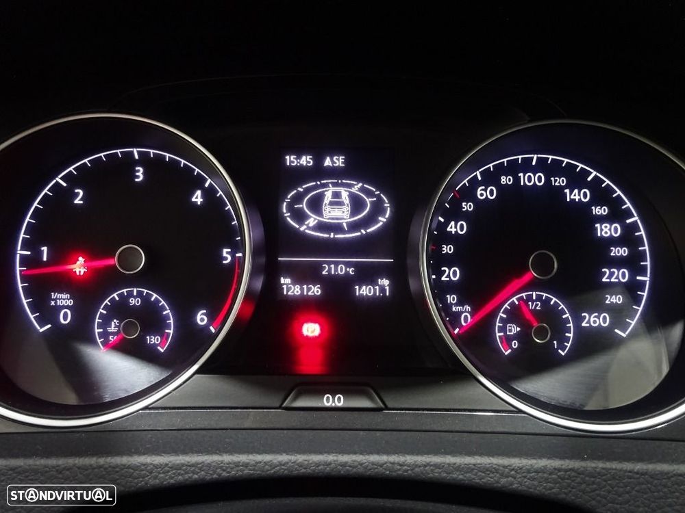 VW Golf Variant 1.6 TDi Confortline - 15