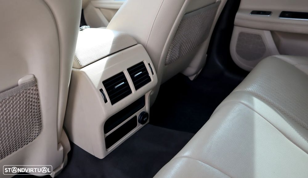 Jaguar XF E-Performance Prestige - 25