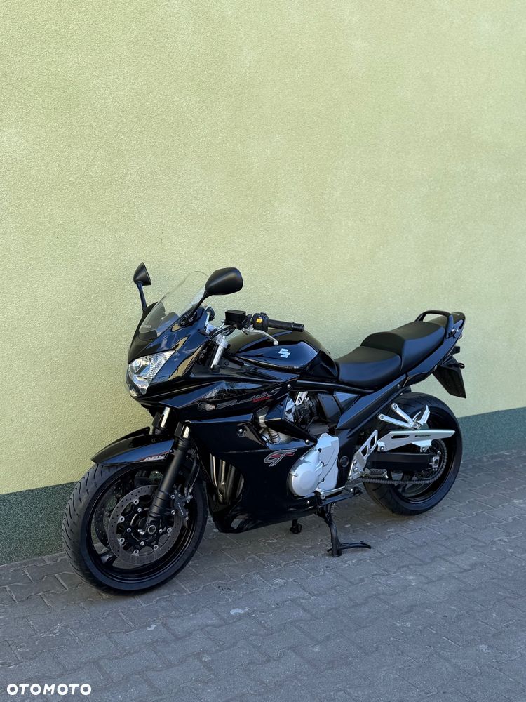 Suzuki Bandit - 28