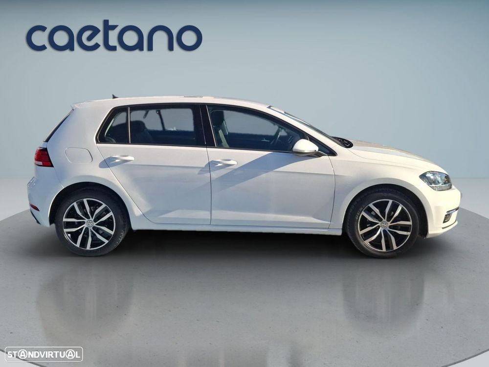 VW Golf 1.0 TSI Confortline - 9