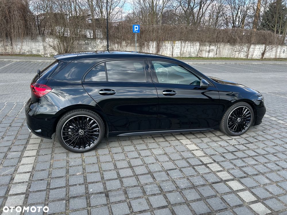 Mercedes-Benz Klasa A 220 d AMG Line 8G-DCT - 3