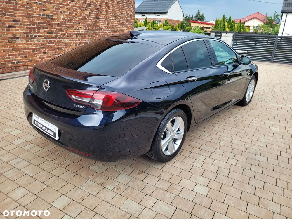 Opel Insignia 1.5 T Exclusive S&S - 11