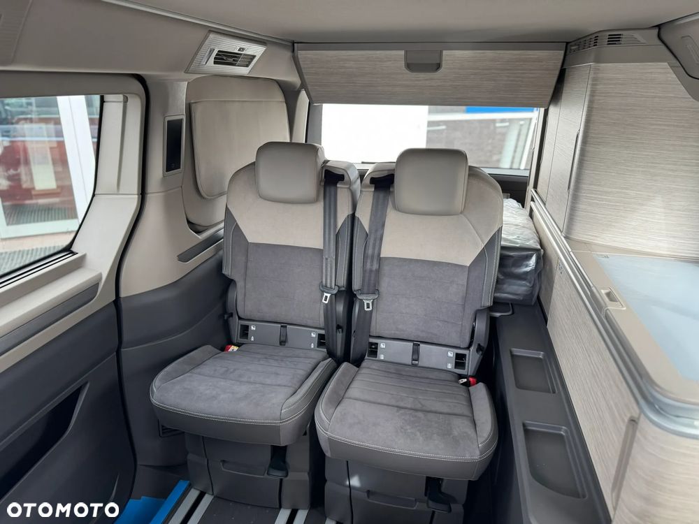 Volkswagen Multivan - 17