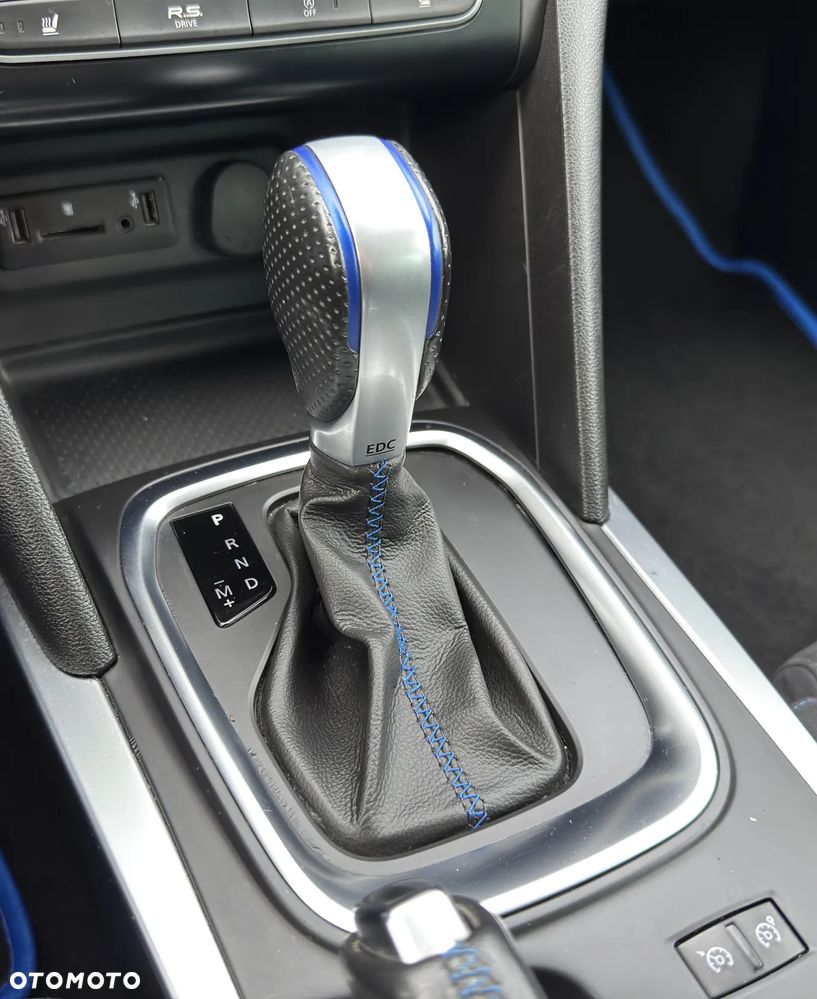 Renault Megane ENERGY TCe 205 EDC GT - 27