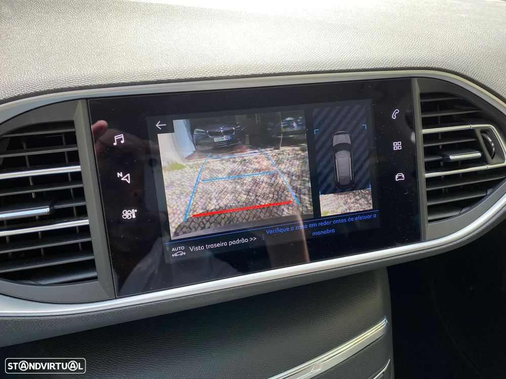 Peugeot 308 SW BlueHDi 130 EAT8 Style - 33