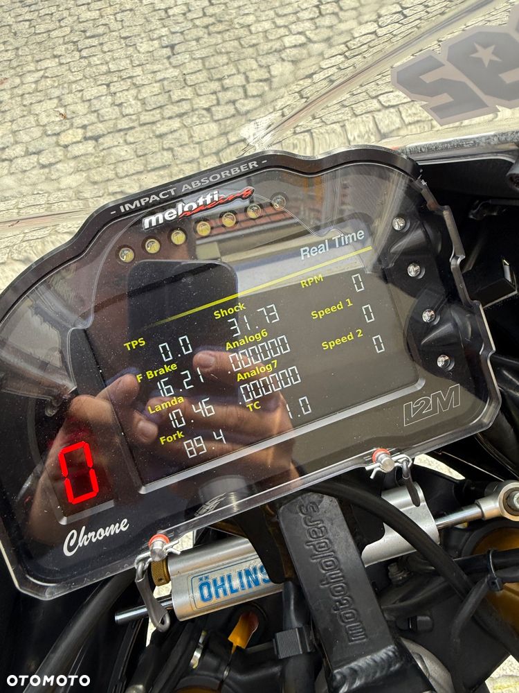 Aprilia RSV - 10