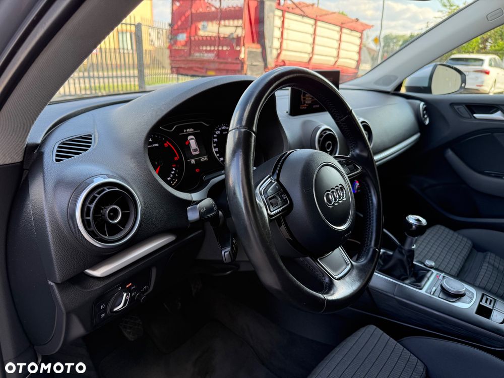 Audi A3 Sportback 2.0 TDI Attraction - 19