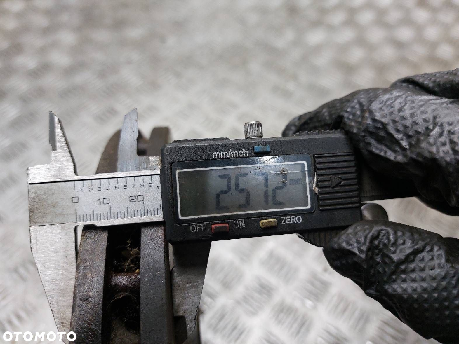 TARCZE HAMULCOWE PRZÓD + KLOCKI CITROEN C4 I 1.6 THP - 9