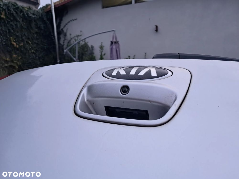 Kia Rio 1.4 Dream Team Edition - 9