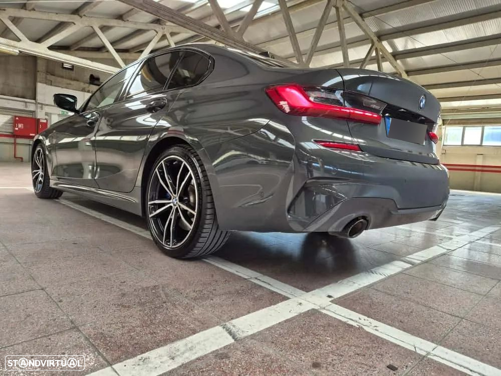 BMW 330 e Pack Desportivo M Pro Auto - 2
