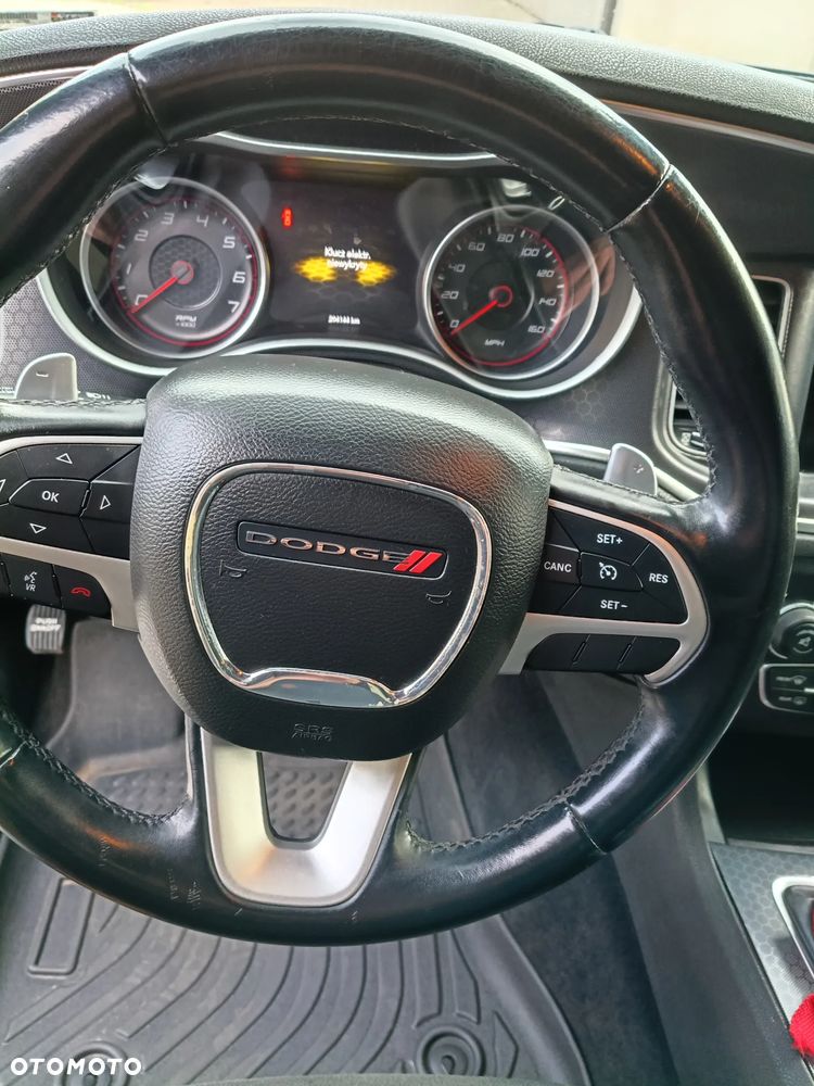 Dodge Charger 5.7 V8 RT - 11