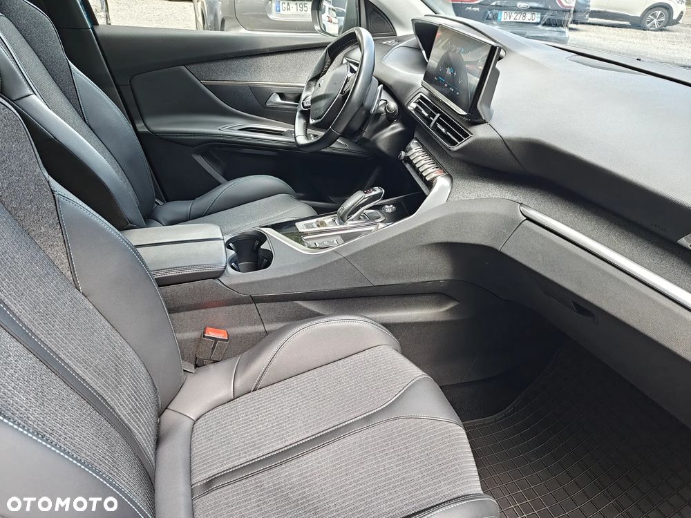 Peugeot 3008 BlueHDi 130 Stop & Start EAT8 Allure Business-Paket - 7