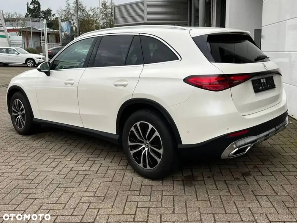 Mercedes-Benz GLC 220 d 4-Matic - 2