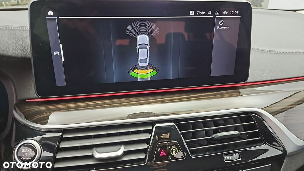 BMW Seria 5 530i xDrive mHEV Luxury Line - 22