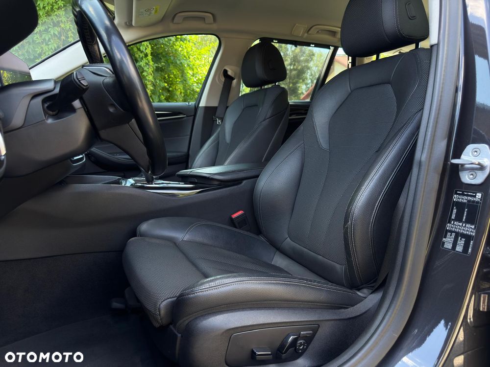 BMW Seria 5 530i Sport Line - 16