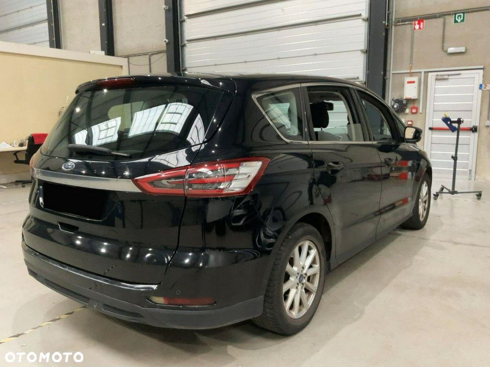Ford S-Max 2.0 TDCi Titanium - 3