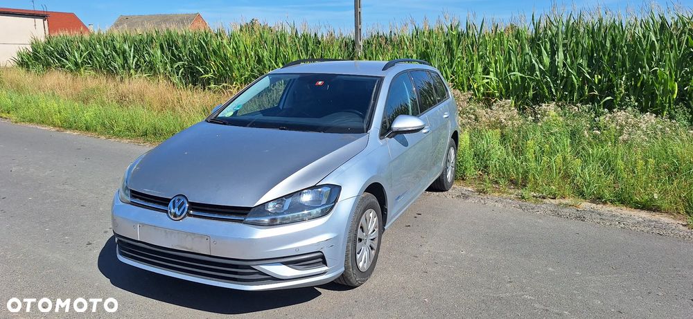 Volkswagen Golf - 4