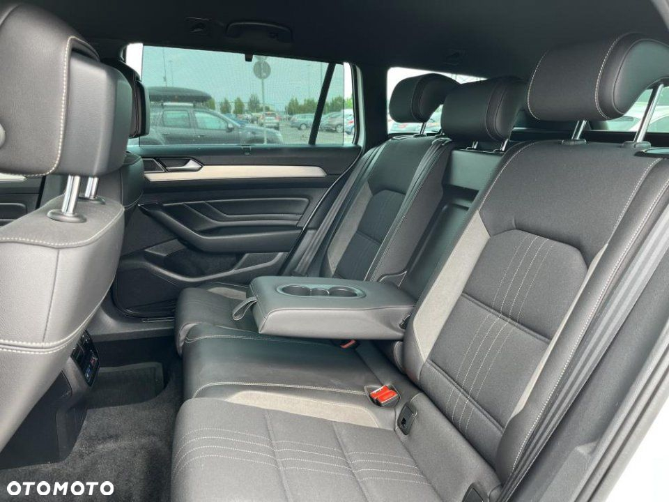 Volkswagen Passat - 15