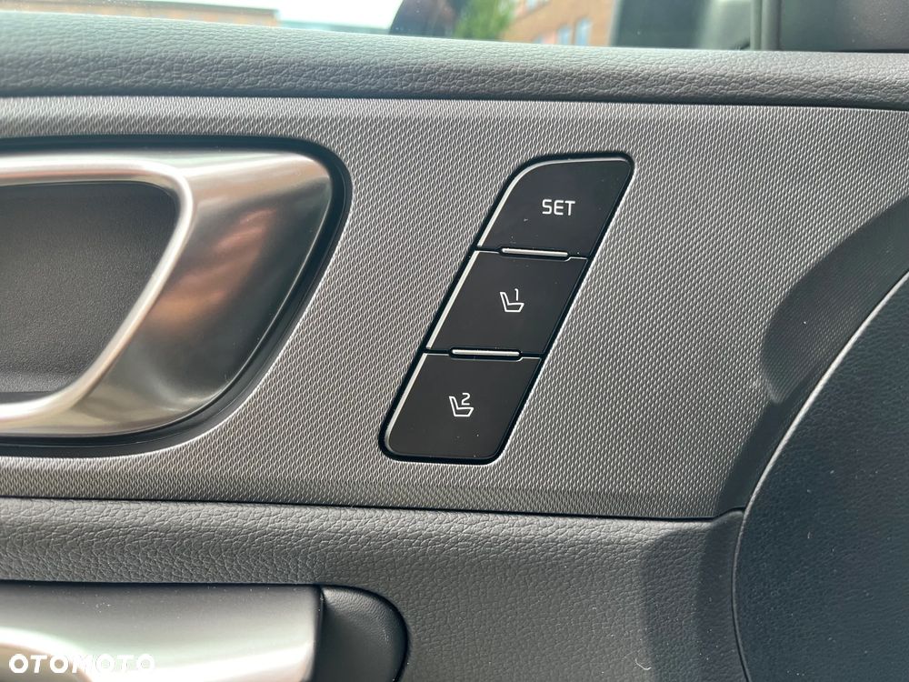Kia XCeed 1.6 T-GDI Business Line DCT - 16