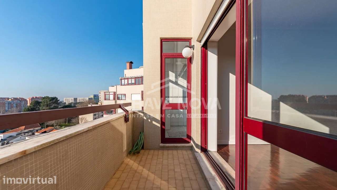 Apartamento T2 Renovado junto ao Arrábida Shopping - Grande imagem: 4/15
