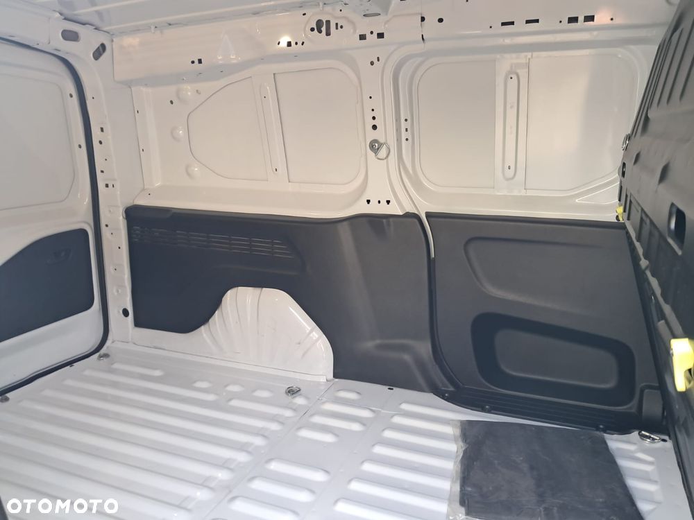 Fiat DOBLO - 8