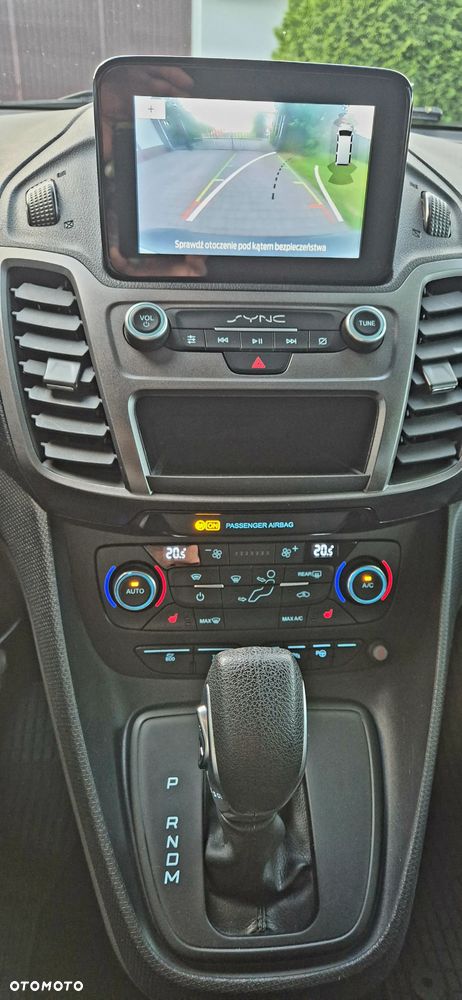 Ford Transit Connect - 17