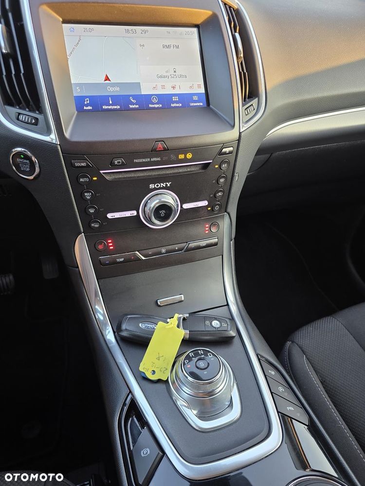 Ford S-Max 2.0 EcoBlue Titanium - 24