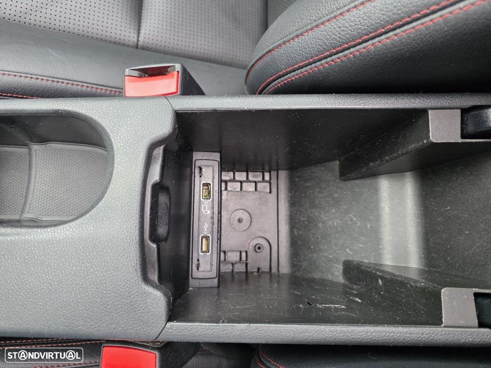 Mercedes-Benz CLA 45 AMG 4Matic 7G-DCT - 29