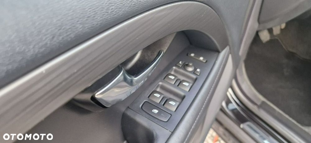 Volvo V70 D2 Drive-E Momentum - 23