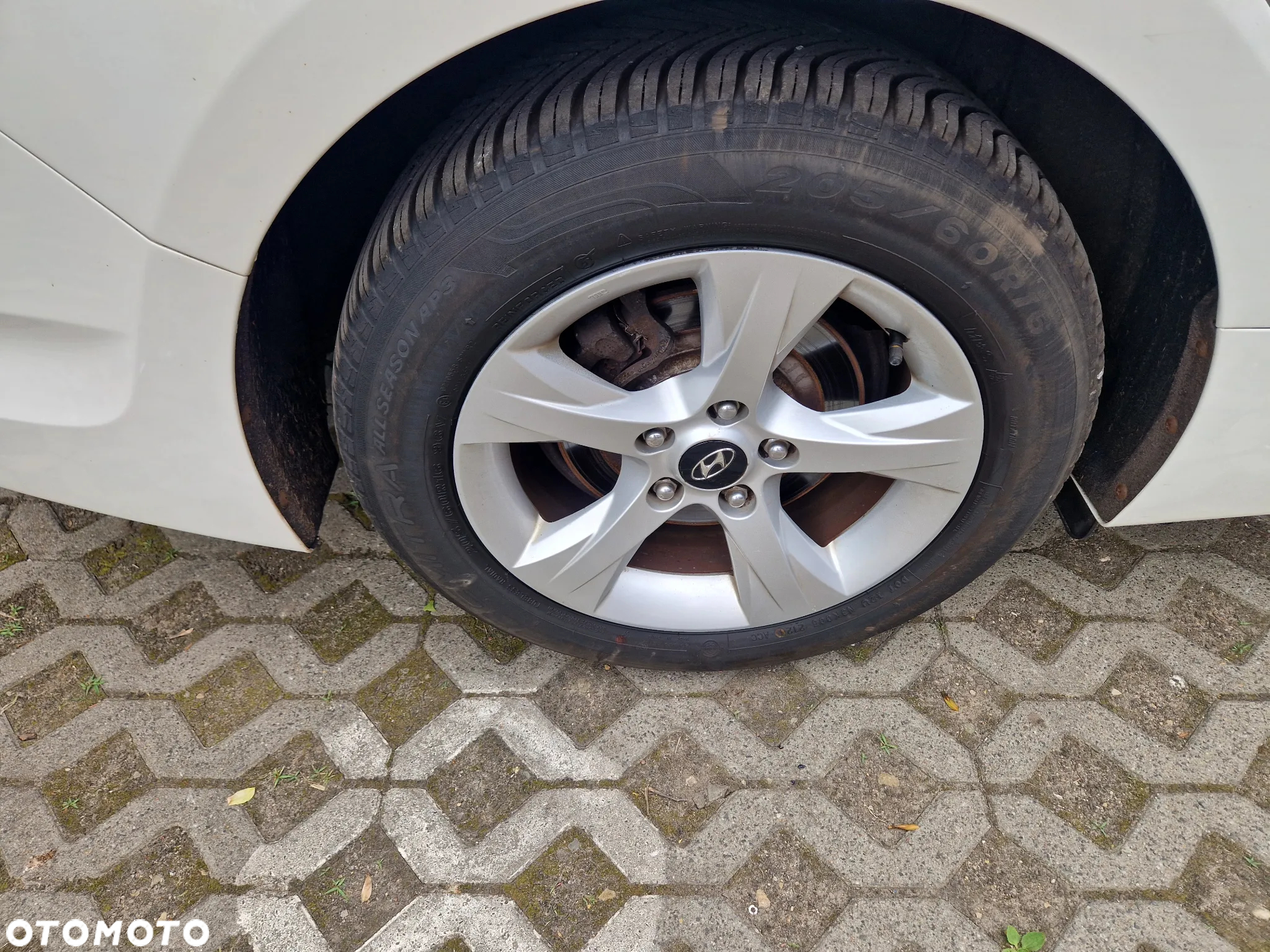 Hyundai i40 Kombi blue 1.6 Family+ - 39
