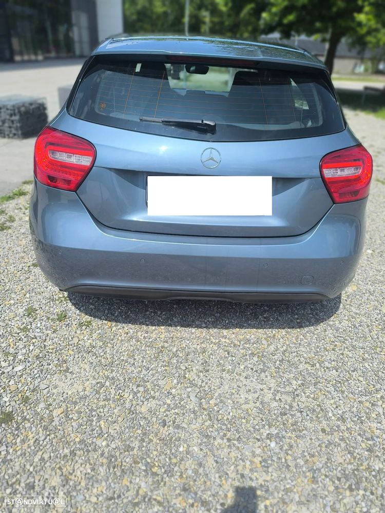 Mercedes-Benz A 180 (BlueEFFICIENCY) - 6